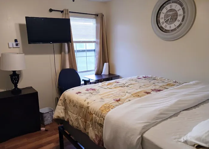 Cozy Private Rooms